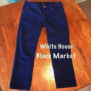 𝅺WHITE House Black Market slim Crop Jeans.